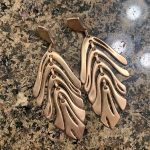 Kendra Scott dangle earrings